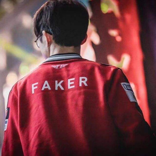 莱比锡在左 莱比锡在左